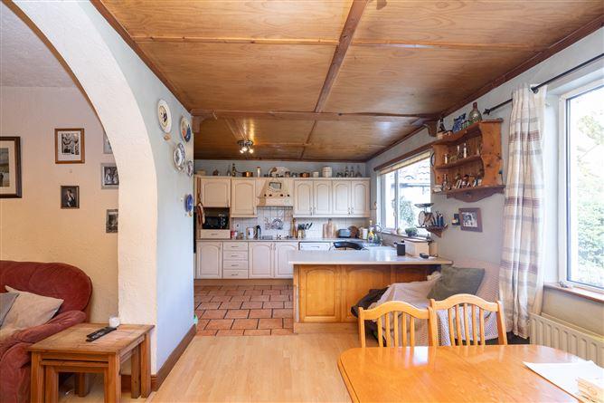 33 New Road, Clondalkin, Dublin 22, D22VX60, historical listing image 4