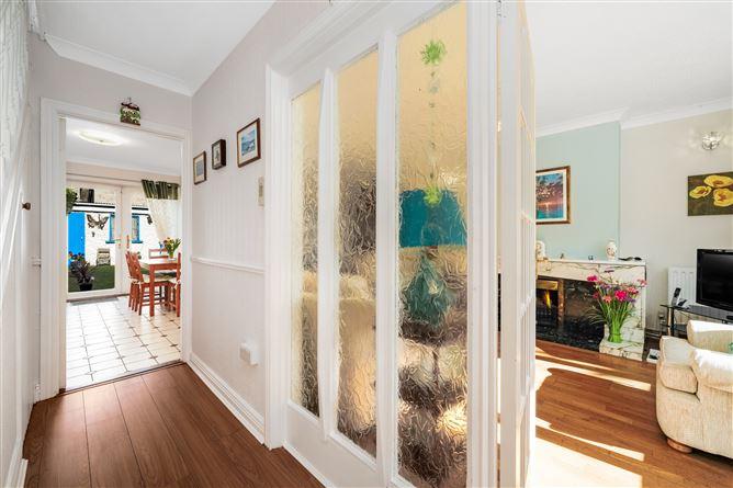 318 Palmerstown Woods, Clondalkin, Dublin 22, historical listing image 4