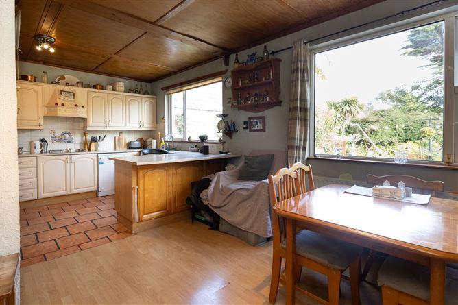 33 New Road, Clondalkin, Dublin 22, D22VX60, historical listing image 5