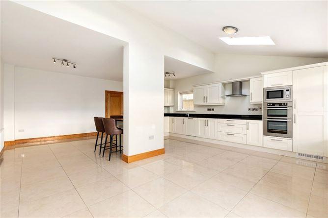 186 Castlemoyne, Balgriffin, Dublin 13, historical listing image 4