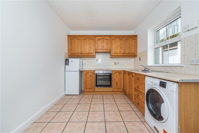 1 Eyre Court, Eyre Street, Newbridge, Co. Kildare, historical listing image 6