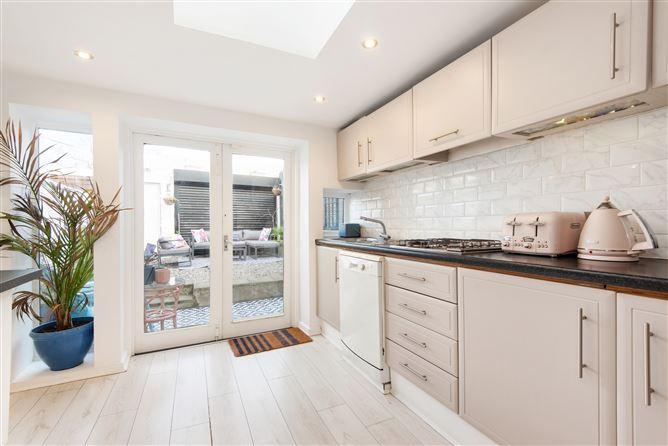 16, Pembroke Street, Dublin 4, historical listing image 4
