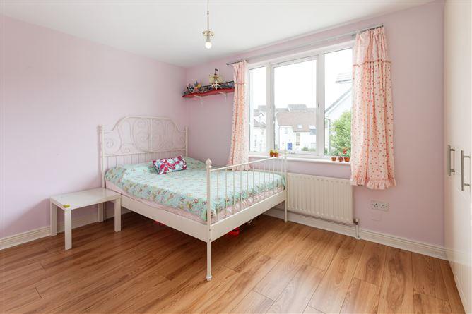33, Delhurst Terrace, Dublin 15, historical listing image 6