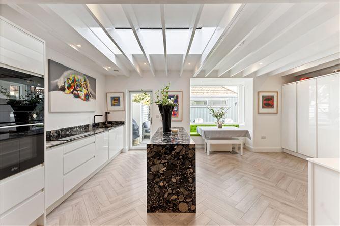 13 Hampton Crescent, St Helen's Wood, Booterstown, Co. Dublin, historical listing image 6
