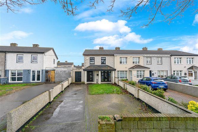 8 Rowlagh Gardens, Clondalkin, Dublin 22, historical listing image 1
