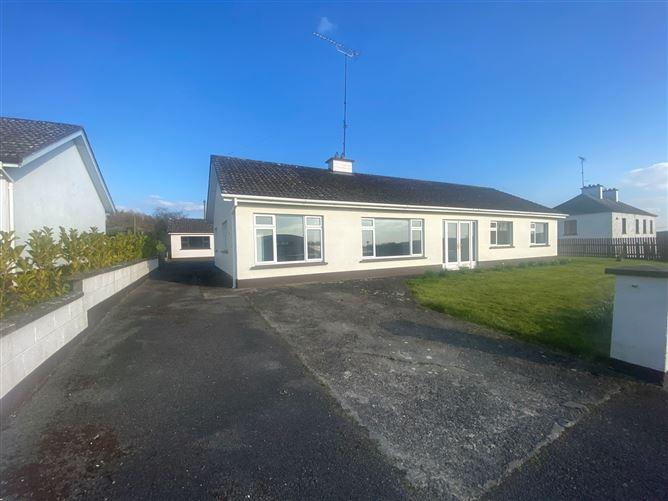 4 Kinturk Avenue, Castlepollard, Westmeath, historical listing image 1