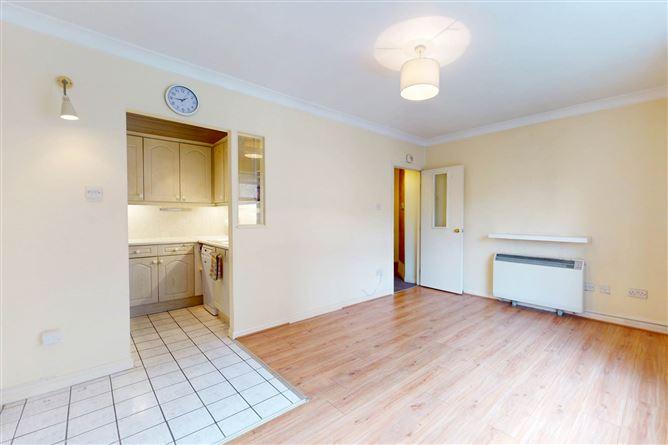 Apt 6 Pier 19, Bridgefoot St, Dublin 8, County Dublin, historical listing image 4