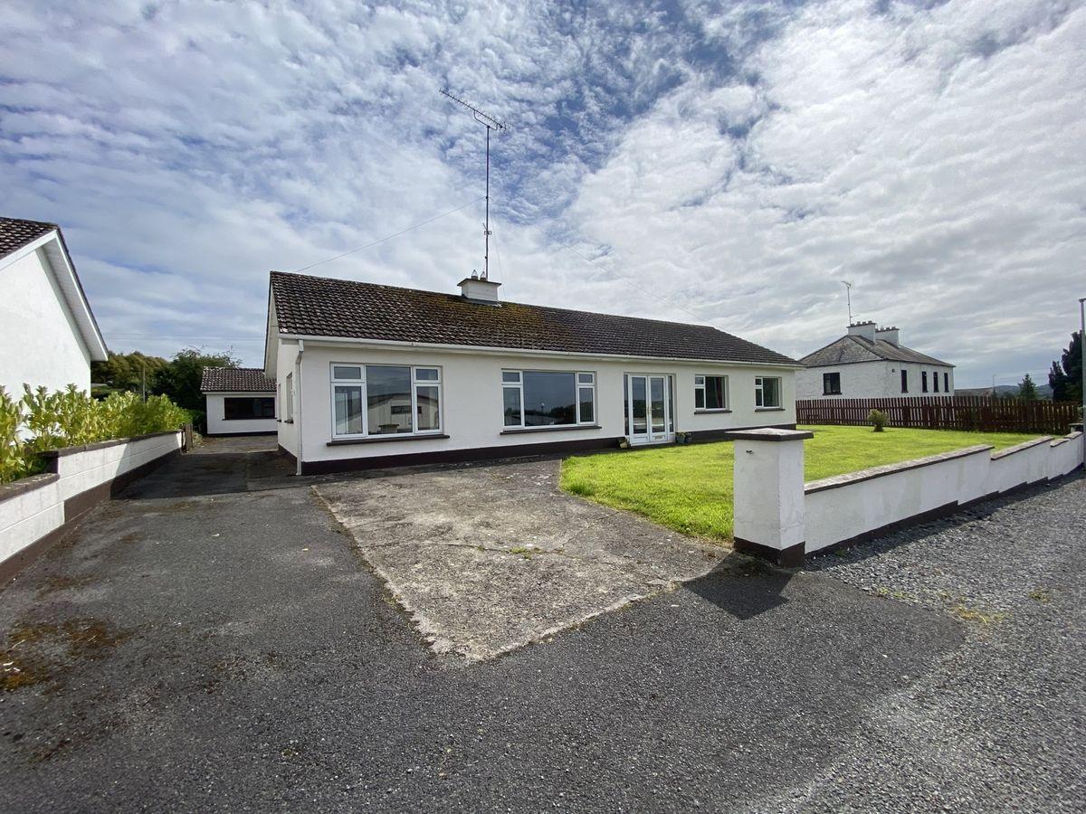 4 Kinturk Avenue, Castlepollard, Westmeath, historical listing image 1