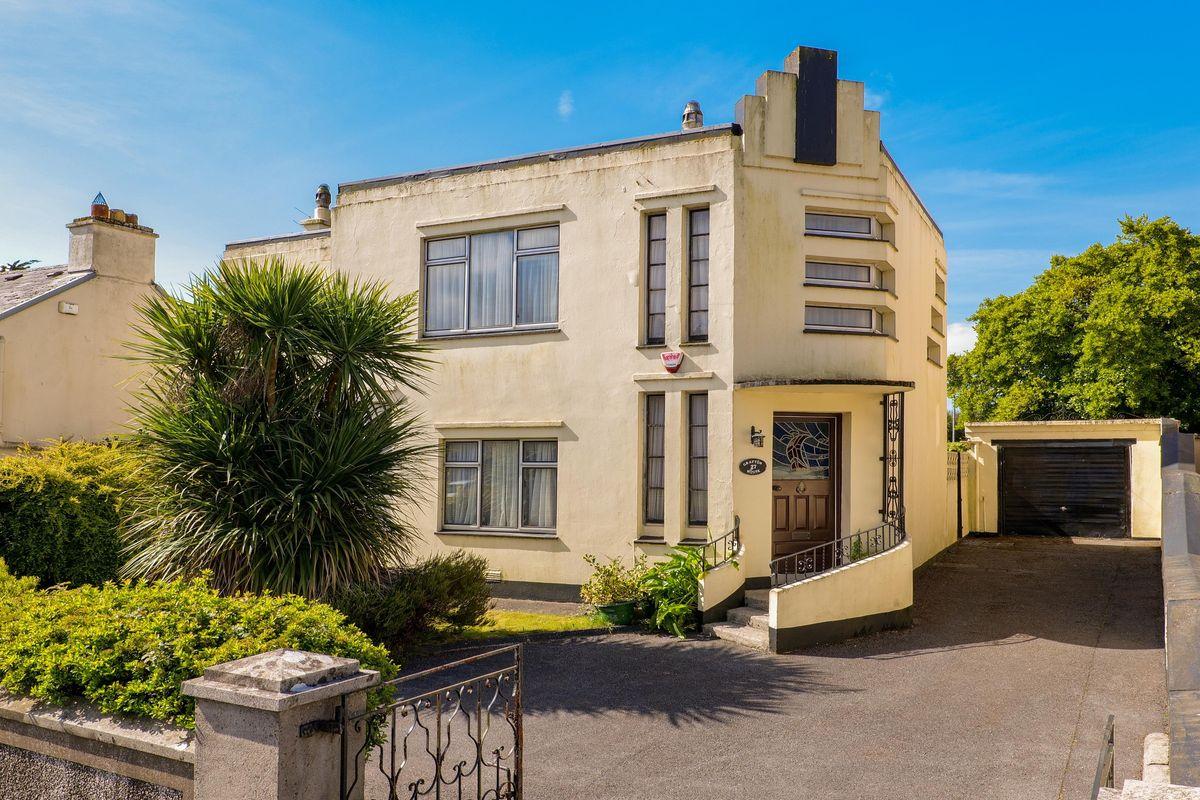 Grafton House, 27 Upper Newcastle, Newcastle, Co. Galway, H91X9DF, historical listing image 1