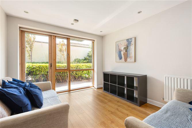 2 Ardavon Hall, Hazelbrook Square, Churchtown, Dublin 14, historical listing image 2