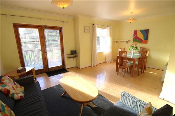 73, The Courtyard Clonsilla Road, Dublin 15, historical listing image 2