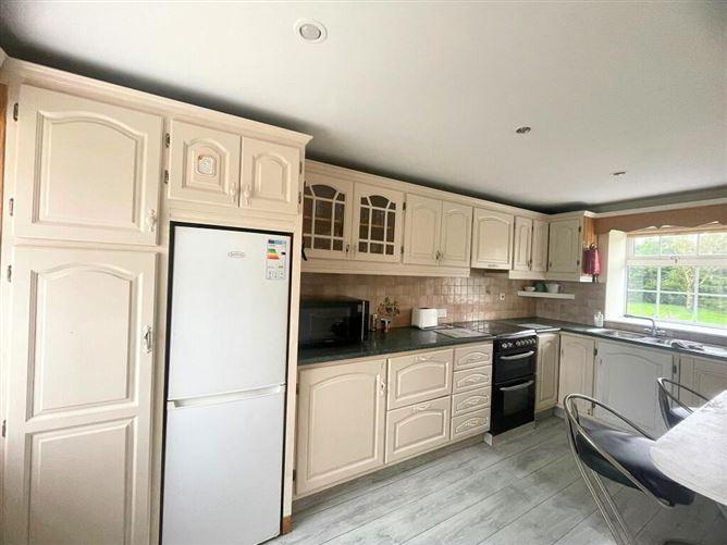 Briarfield, Four Mile House, Roscommon, Roscommon, historical listing image 3