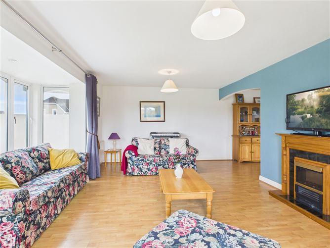 2C Moore Bay, Kilkee, Co. Clare, historical listing image 4