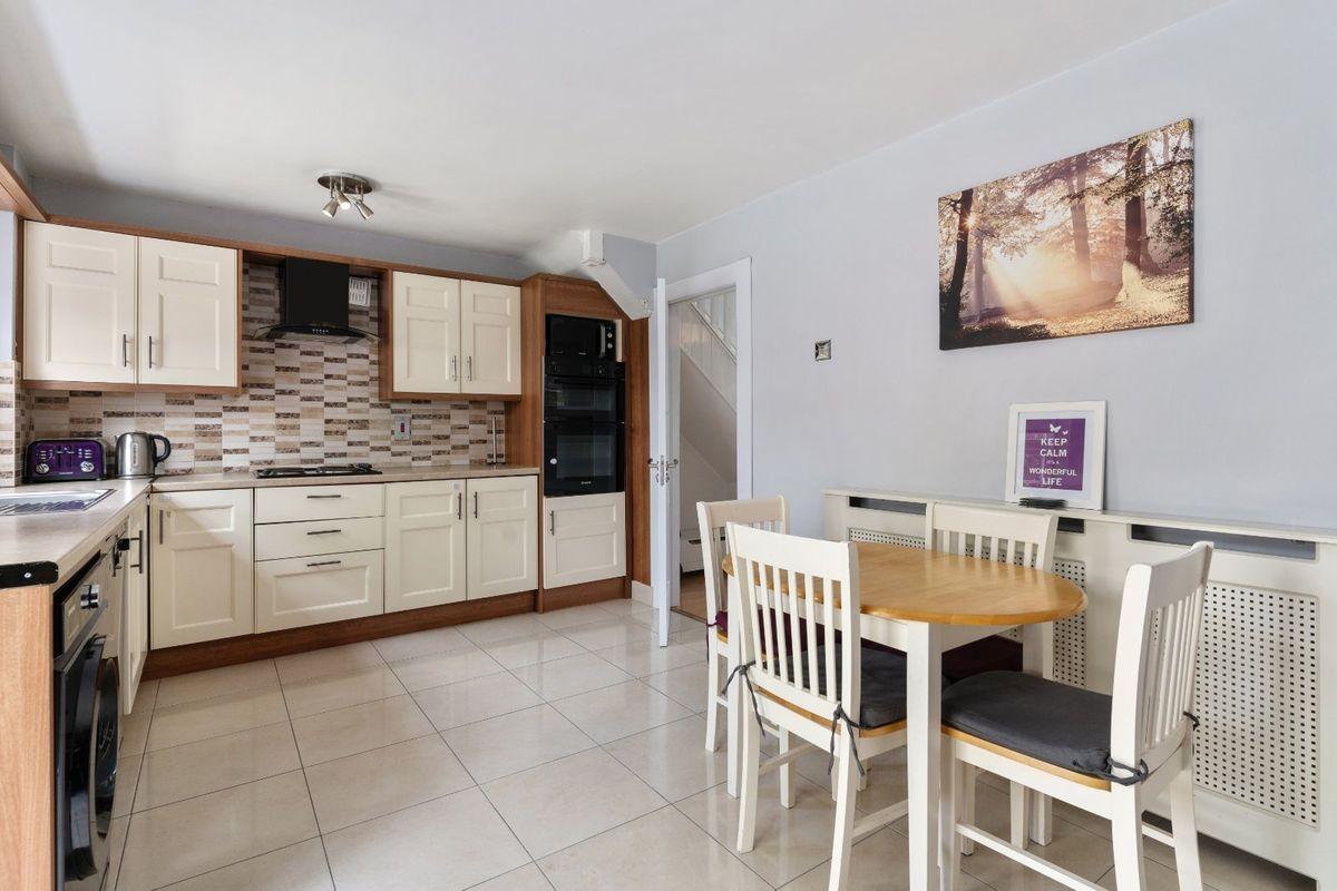 11 Whitechurch Grove, Rathfarnham, Dublin 16, D16Y6K2, historical listing image 4