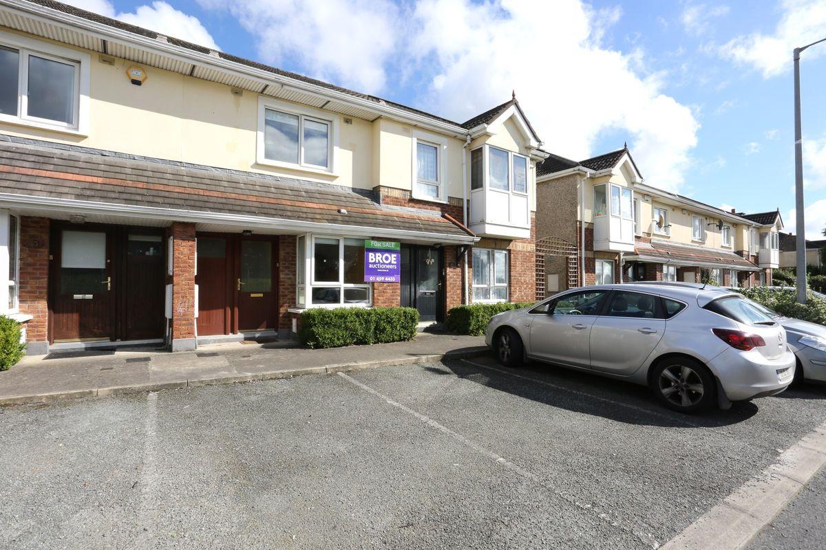 44 Castlegrange Square, Clondalkin, Dublin 22, historical listing image 1