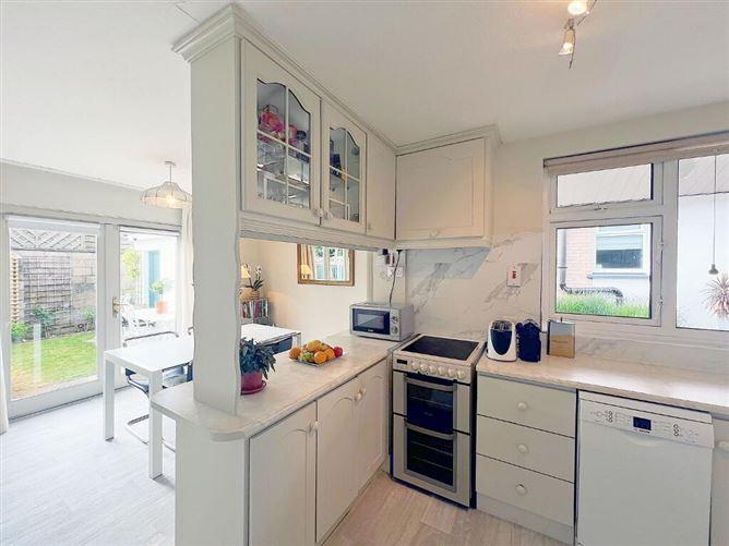44 Sandfield Gardens, Blackrock, Louth, historical listing image 5