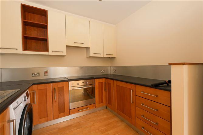 APARTMENT 12, THE PIER, MARKET POINT, Mullingar, Co. Westmeath, historical listing image 5