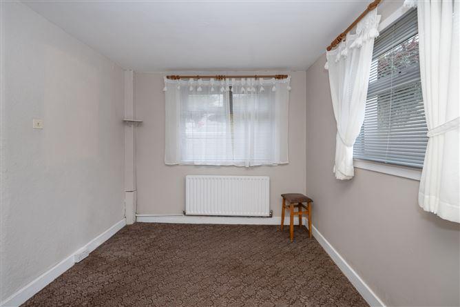 Uibh Laoghaire, 8, Bantry Park, Co. Cork, historical listing image 4