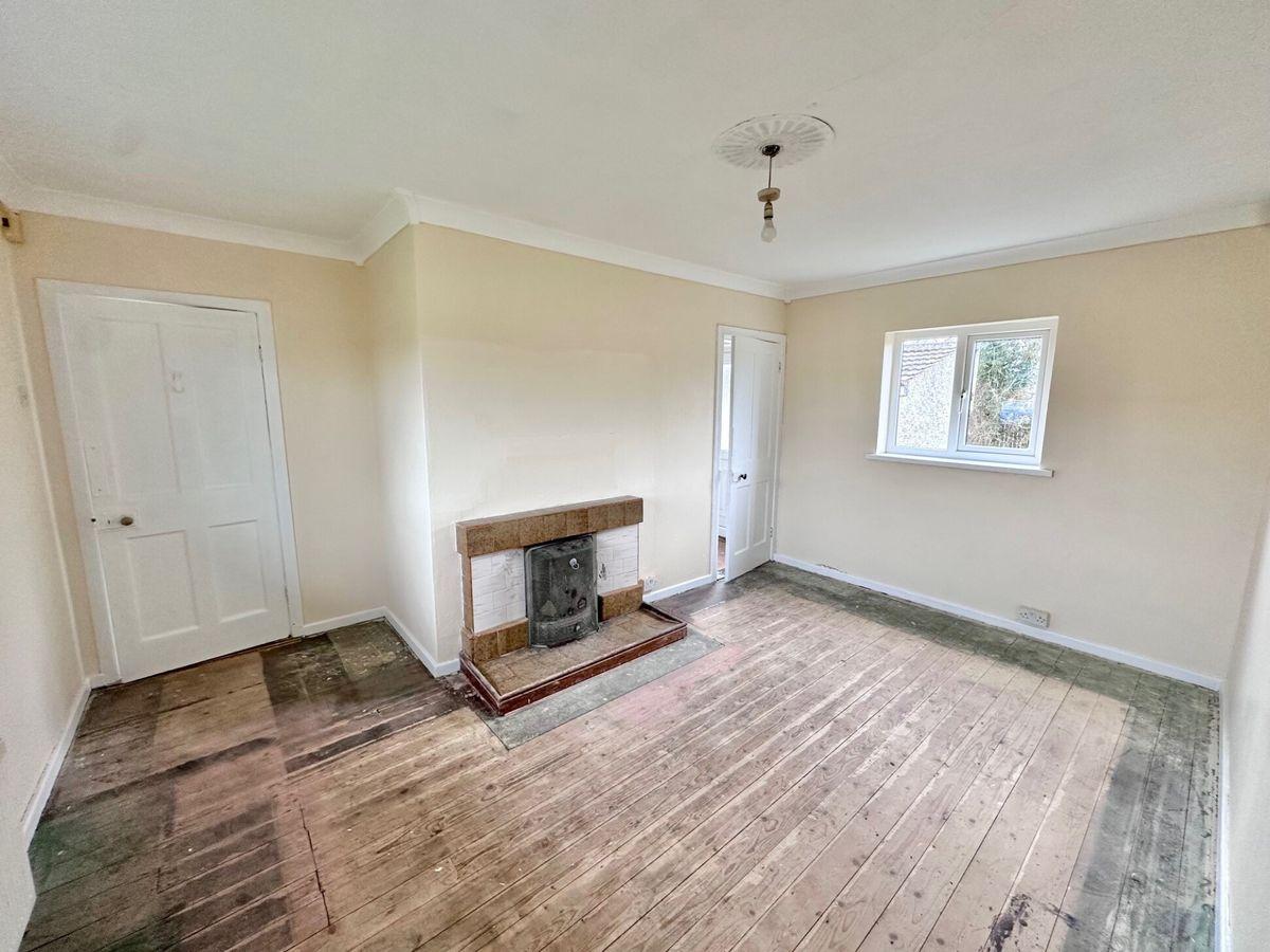 15 Oriel Park, Emyvale, Co. Monaghan, historical listing image 2