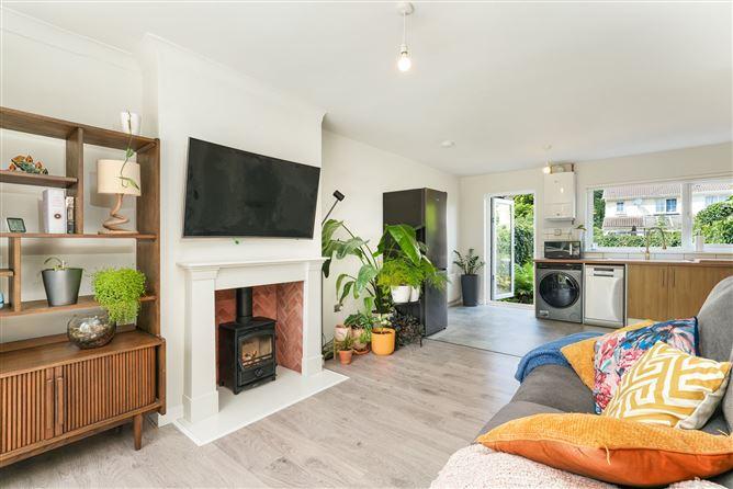 31 St Johns Close, Clondalkin, Dublin 22, historical listing image 2