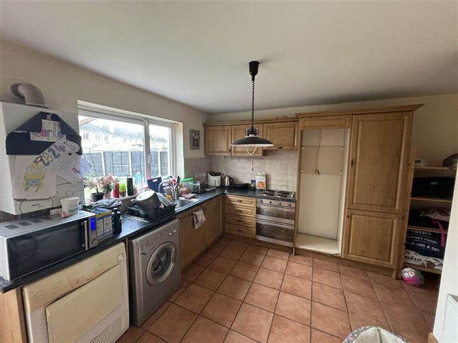 10 Hollands Park, Kildare Road, Athy, Co. Kildare, R14D597, historical listing image 4