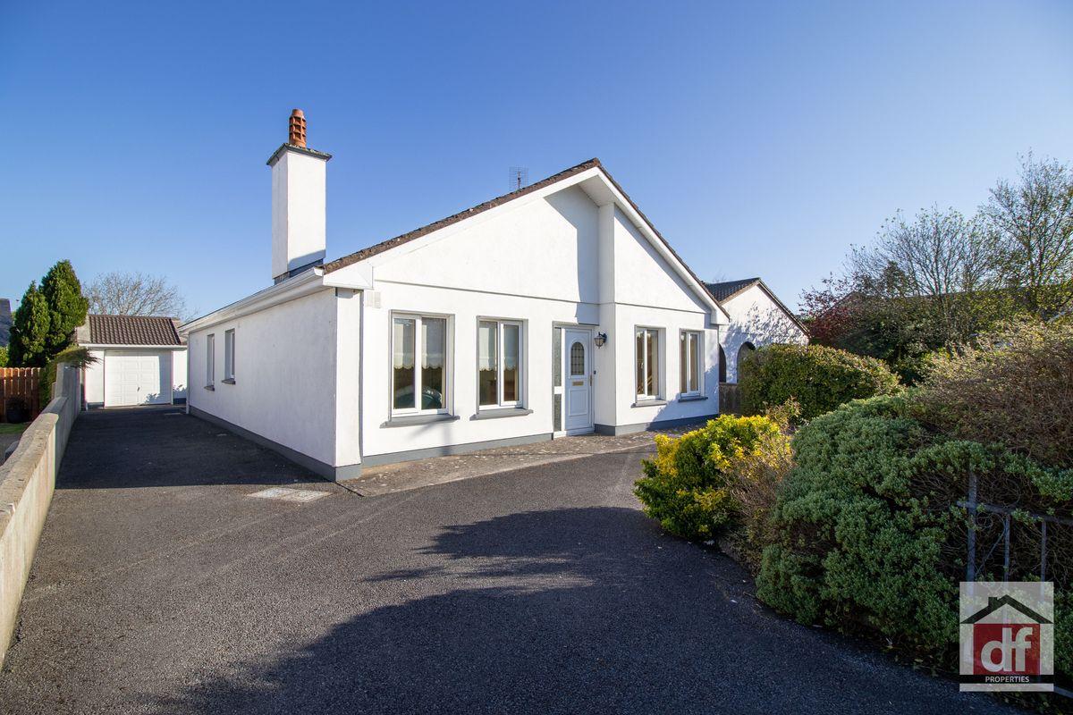 32 Knockaphunta Park, Westport Road, Castlebar, Co. Mayo, F23AK58, historical listing image 1