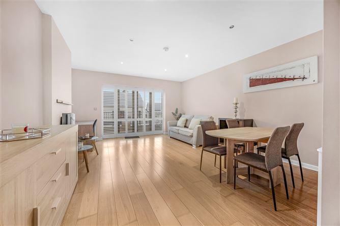 50 Parkview, Robswall, Malahide, County Dublin, historical listing image 3