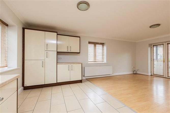 9 Chieftains Lodge, Balbriggan, Co. Dublin, historical listing image 4
