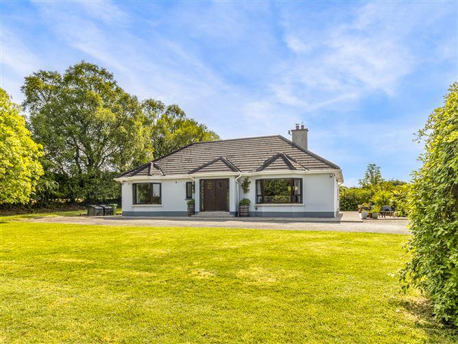 Substantial Residence On c. 1 Acre / 0.404 HA,, Donard, Wicklow, historical listing image 4