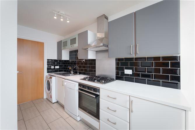 83, Hunters Avenue, Dublin 24, historical listing image 5