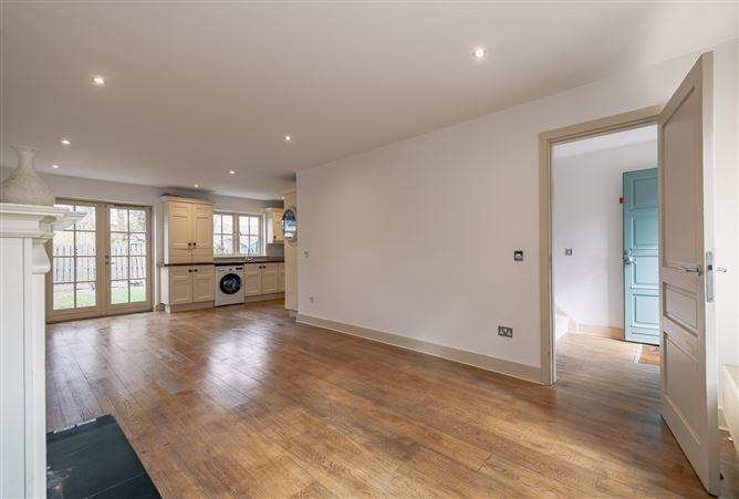 31 Oakwood Manor, Kenmare, Kerry, historical listing image 6