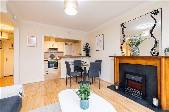 Apt 32 The Northumberlands, Love Lane, South City Centre, Dublin 2, historical listing image 6