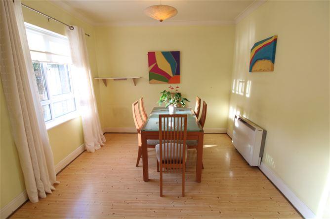 73, The Courtyard Clonsilla Road, Dublin 15, historical listing image 6