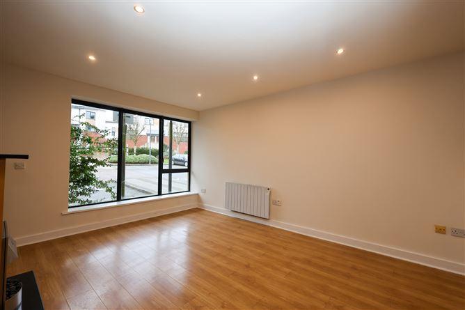 7 The Harbour, Marketpoint, Mullingar, Westmeath, historical listing image 3