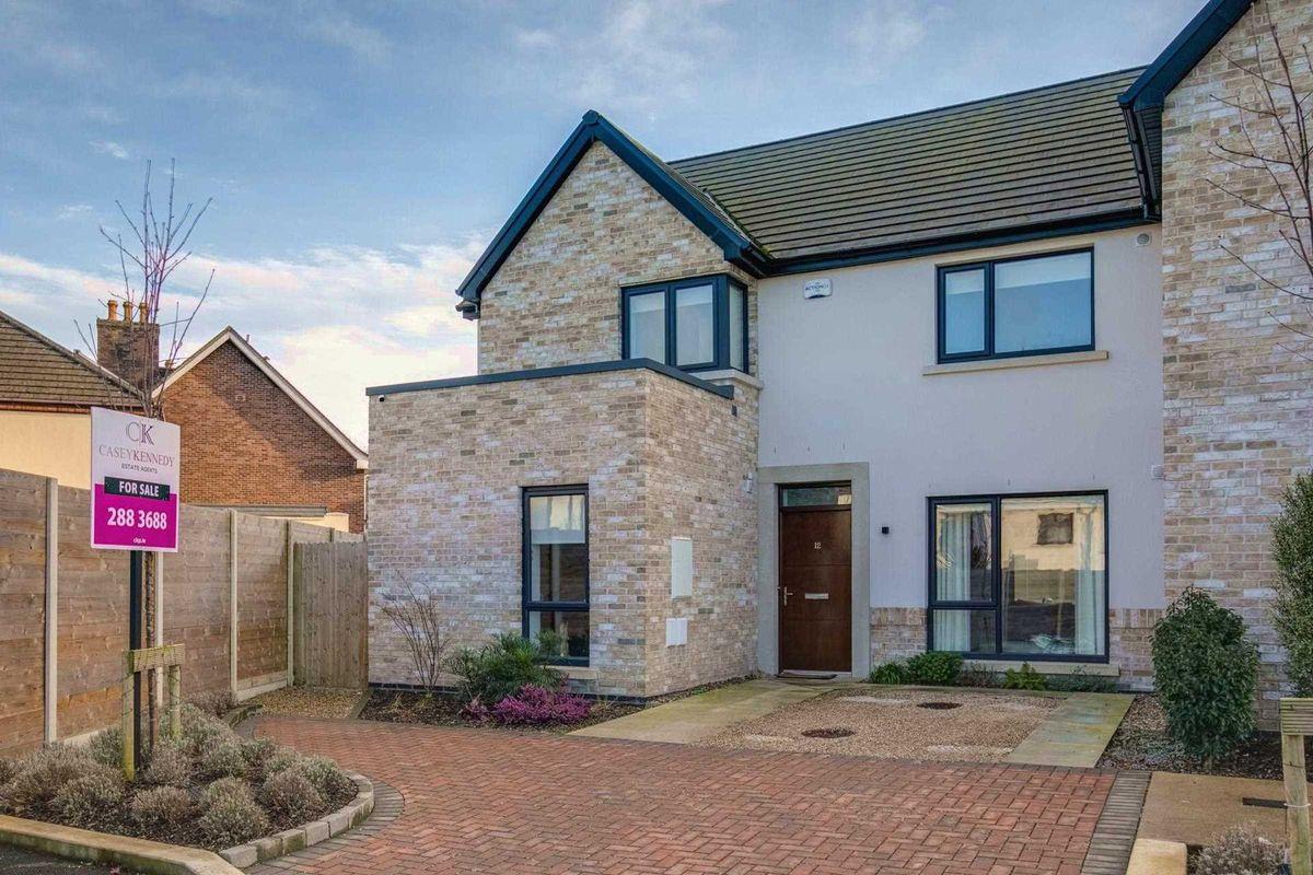 12 Cul Cuille, Sandyford, Dublin 18, D18DVF7, historical listing image 1