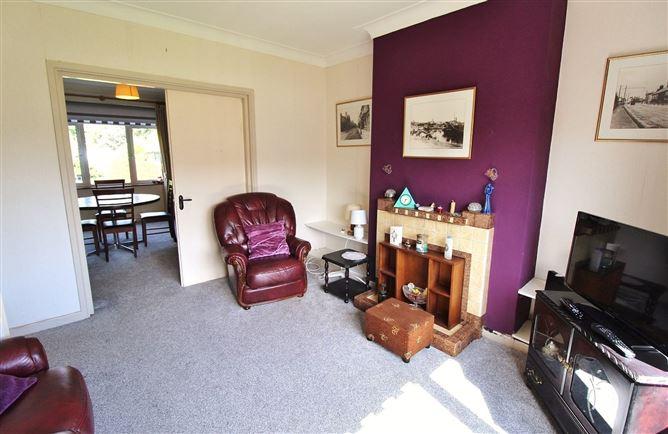 19 Palmerstown Avenue, Palmerstown, Dublin 20, historical listing image 4