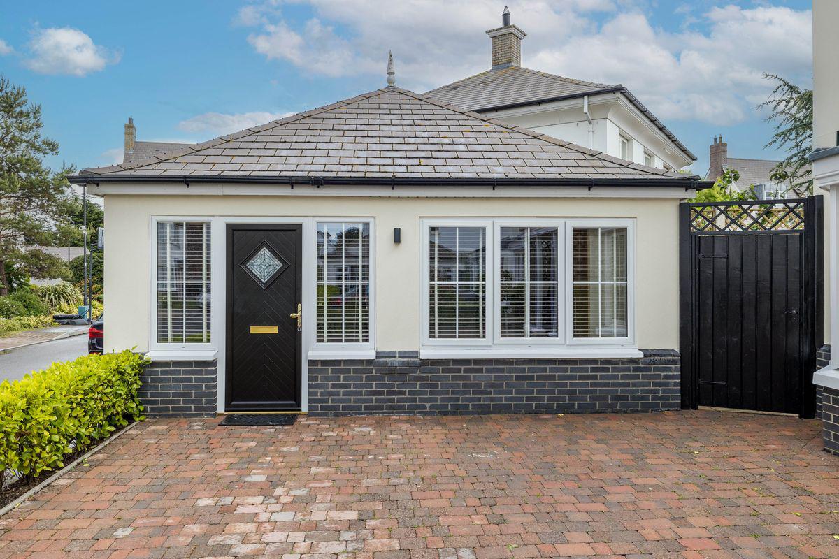 132 Drumnigh Wood, Portmarnock, Co. Dublin, historical listing image 2