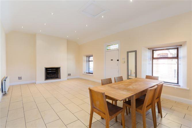 7 Estate Cottages, Shelbourne Road, Ballsbridge, Dublin 4, D04V4Y8, historical listing image 3
