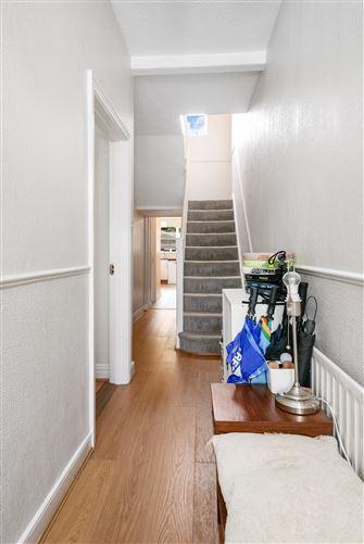 Original advertisement for 33 CARLINGFORD RD, DRUMCONDRA, DUBLIN 9