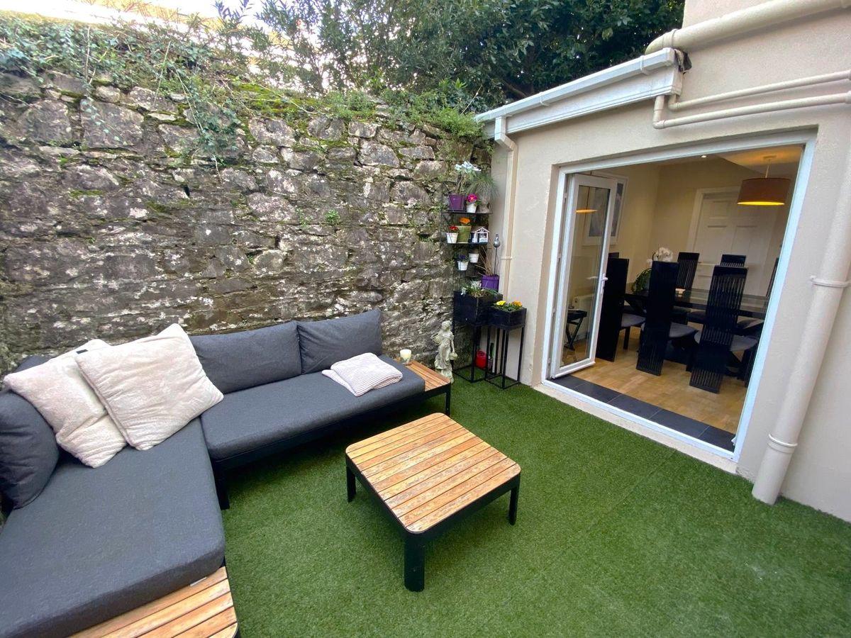 1 The Cottages, Barrington's Avenue, Blackrock, Co. Cork, T12E5N5, historical listing image 1