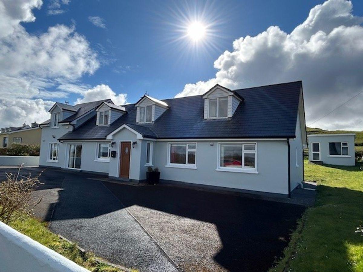 Attychristora, Lahinch, Co. Clare, V95E6E5, historical listing image 1