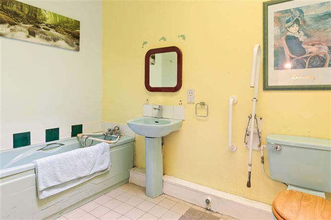 Woodley, 6, Palmerston Court, Dublin 6, historical listing image 6