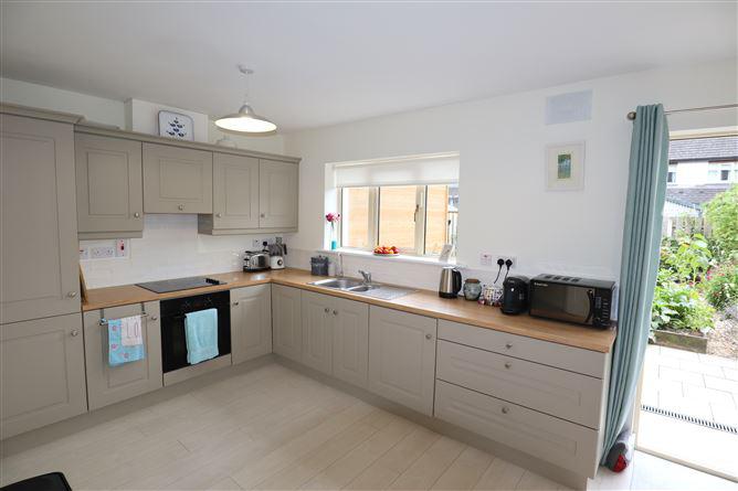 46 Knights Wood, Matthew's Lane, Drogheda, Co. Louth, historical listing image 5