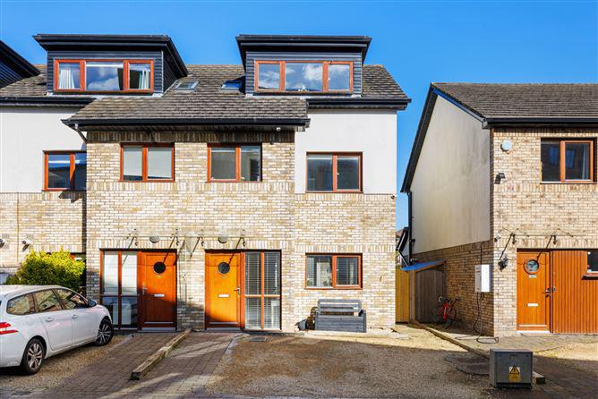 58 Olcovar, Shankill, Dublin 18, historical listing image 1