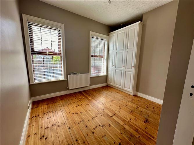 18 Bachelors Walk, Dundalk, Dundalk, Louth, historical listing image 5