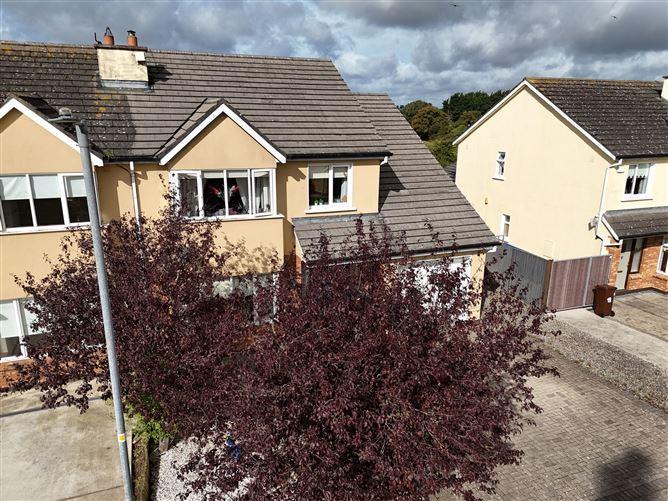 18 Mooreville Estate, Rathdowney, Laois, historical listing image 2