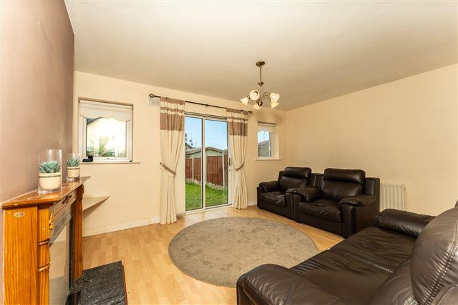 92 Castle Manor, Drogheda, Co. Louth, historical listing image 4