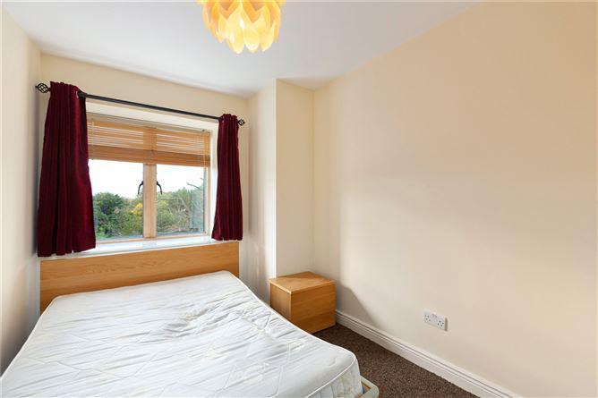 92 The Oaks, Rockfield, Dundrum, Dublin 16, historical listing image 6