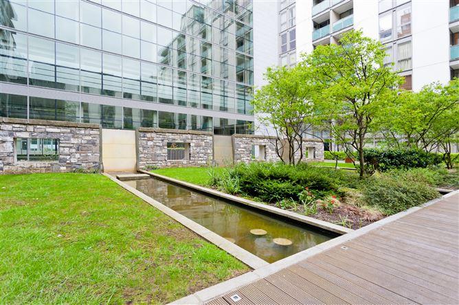 96 Kirkpatrick House, Spencer Dock, IFSC, Dublin 1, historical listing image 3