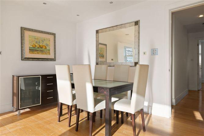 132 Adelaide Square, Whitefriar Street, Dublin 8, D08CX50, historical listing image 4